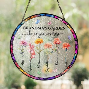 Suncatchers Stained Glass Flower, Personalized Grandma&#39;s Garden Suncatcher, Mothers Day Gifts for Grandma,Nana Stained Glass Window Hangings