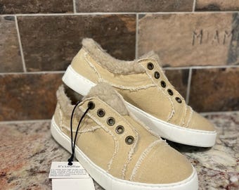 Tennis Shoes, Women’s Shoes, Myra Shoes, Slip on Shoes, Gift for Her, Christmas Gift, Tan Shoes, Cream Shoes, Comfortable Shoes