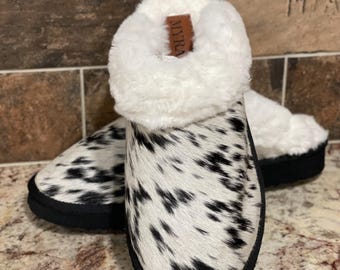 Cowhide Slippers, Western Slippers, Cowgirl Slippers, Gift for Her, Cow Slippers, Cowgirl Slippers, Ranch Slippers, Night Slippers, Boho