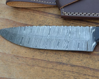 damascus handmade vintage kitchen/hunting knife with damascus steel blade buffalo and rum's horn handle and a fine leather sheath 3635