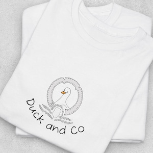 Camiseta unisex de algodón grueso de Duck and Co., regalo para amantes de los patos, divertida camiseta de animales, diseño satírico de ganso, divertida camiseta para amantes de las aves.