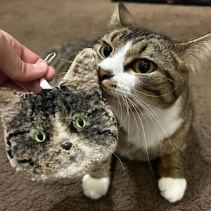 cat custom personalized portrait keychain