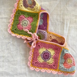 Collar Claudine cuello crochet multicolor imagen 1