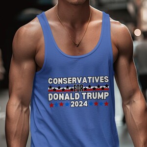 Camiseta, sudadera y camiseta sin mangas Trump 2024: ropa patriótica para las elecciones imagen 4