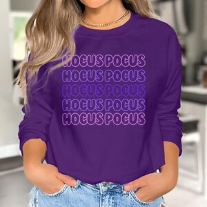 Camiseta divertida Hocus Pocus, camiseta fofa de Halloween, camiseta com design de letras coloridas, blusa gráfica para festival, roupa de temporada assustadora, camiseta de bruxa, presente