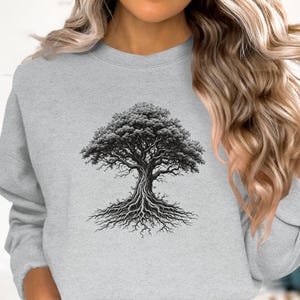 Unique Tree Design T-Shirt, Artistic Nature Inspired Tee, Detailed Tree Print Shirt for Nature Lovers, Casual Graphic T-Shirt