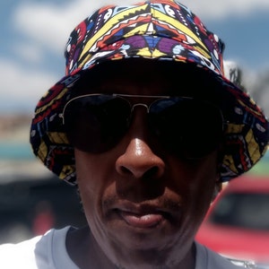 Bucket hat