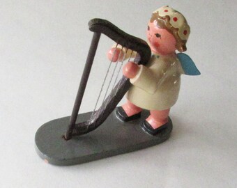 Vintage East Germany Marguerite Wendt and Kühn Wood Angel Wooden Erzgebirge Decoration Christmas 1-7/8" Tall