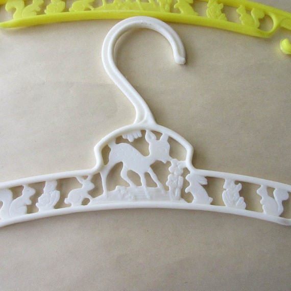 10 Vintage Plastic Childrens Clothes Hangers Hanger W… Gem
