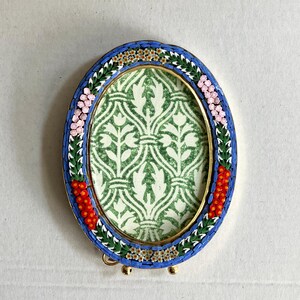 Vintage 4&quot; x 3-1/16&quot; Italy Micro Mosaic Frame  Circa 1970 Flowers Old Italian Easel Back Picture Frame