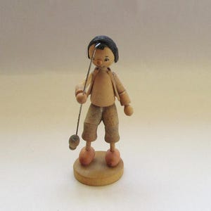 Uncommon Vintage East Germany Wendt And Kuhn Wood Boy Wooden Erzgebirge Decoration Christmas 2-1/4&quot; Tall Wilhelm Busch