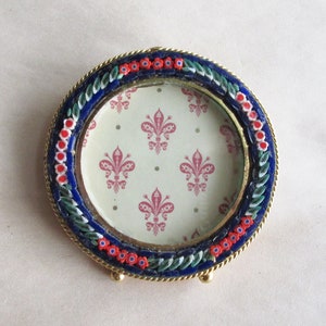 Italy 2-1/4&quot; Round Frame Vintage Micro Mosaic Circa 1960s Flowers Old Italian Easel Back Picture Frame