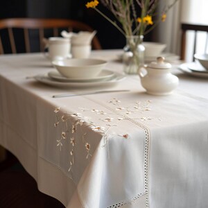 Elegant Tablecloth Creations
