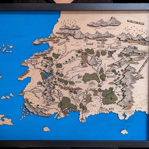 Carte de la Roue du temps – Carte fantastique en bois en couches – Fan art gravé au laser – Décoration murale Roue du temps