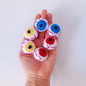Crochet Spooky Eyeball Pattern: Halloween Amigurumi DIY (PDF Pattern)