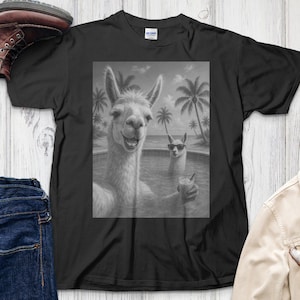 Lustiges Lama Pool Selfie T-Shirt: Sommer Strand Urlaub Grafik