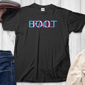 BOOT FAIL Glitch T-Shirt Dual Word optische Täuschung T-Shirt für Coders Designer und DJs Pink Blau RGB Typografie Aesthetic Techwear