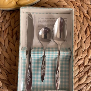 Vintage Oneidacraft Childs Three Piece Cutlery Set Solid Stainless Steel In Original Box Lasting Rose Design