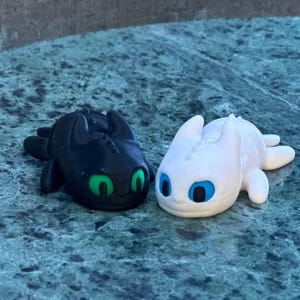 Night Fury & Light Fury Set – Toothless Gift - HTTYD Inspired - Fantasy Shelf Display - Dragon Decor - How to Train Your Dragon Decor