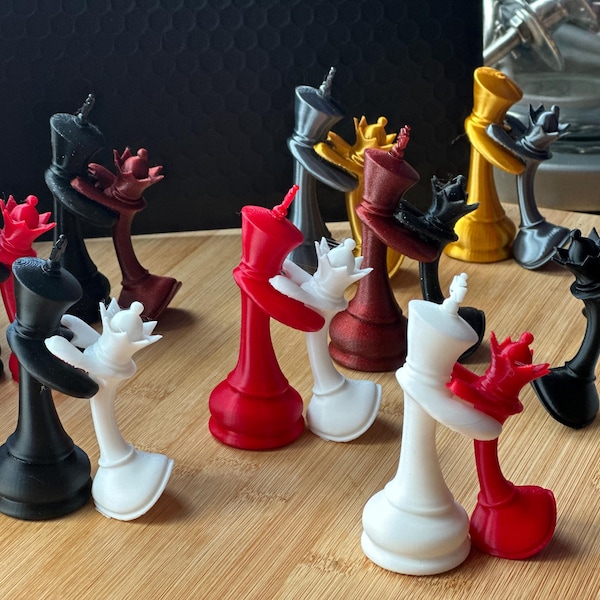King and Queen Chess Sculpture – Romantic Couple Gift, Anniversary Decor