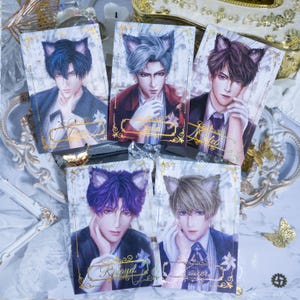 Amore e Deepspace Cat Butler A6 Stampa artistica Oro lamina Elegante Pearldescent Anime Sylus Rafayel Zayne Xavier Caleb Fotocard Cat Caretaker