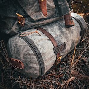 Additional pocket Bushcraft Waxed BedRoll - Green