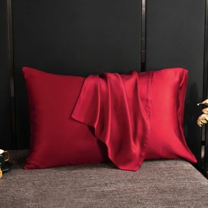 Luxuriöse Kissenbezüge aus 100 % Maulbeerseide zum Schlafen, hochwertige Kissenbezüge. Red