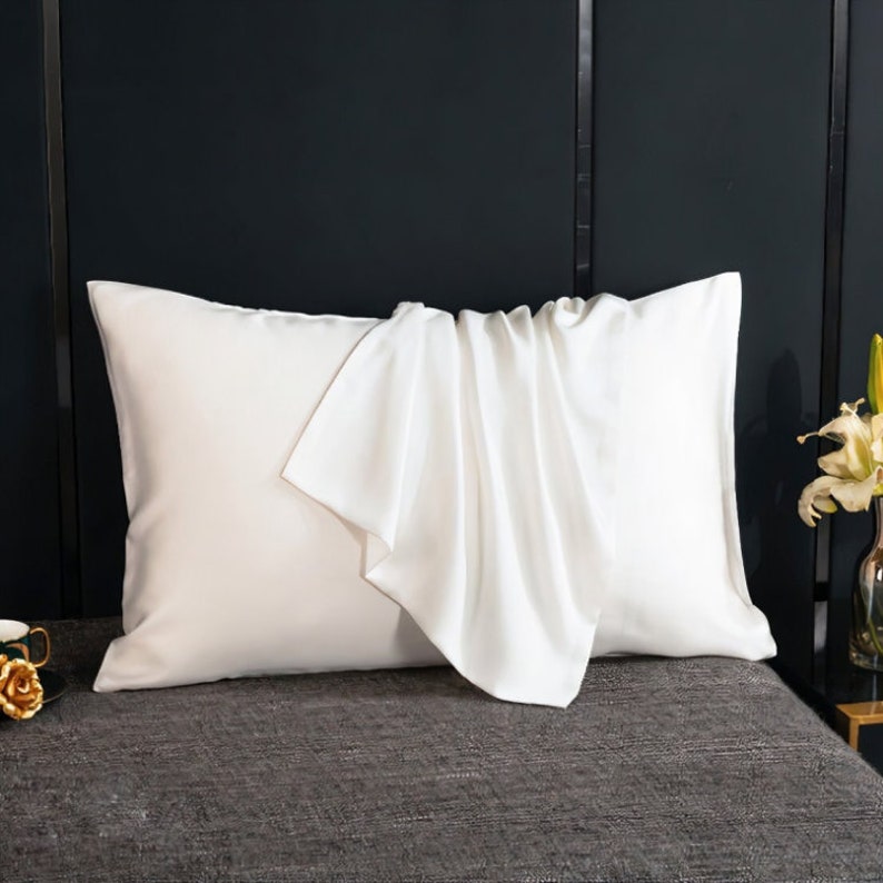 Luxuriöse Kissenbezüge aus 100 % Maulbeerseide zum Schlafen, hochwertige Kissenbezüge. White