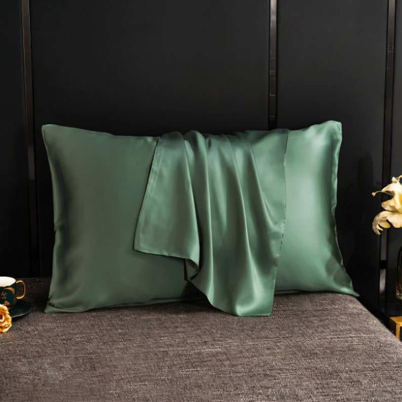 Luxuriöse Kissenbezüge aus 100 % Maulbeerseide zum Schlafen, hochwertige Kissenbezüge. Green