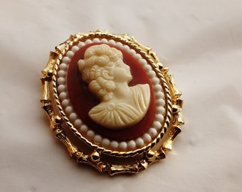 Vintage Cameo Brooch Pin Bamboo Edge Oval Lady Profile