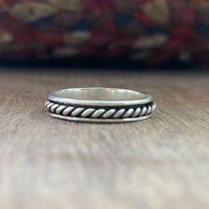 925 Sterling Silver Rope Spinner Ring – Handmade Anxiety Fidget Ring – Twisted Oxidized Thumb Band – Boho Jewelry Unisex Minimalist Ring