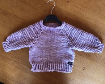 Babypullover oversize gestrickt Handarbeit