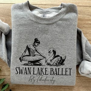 SWAN LAKE U-NECK TOP