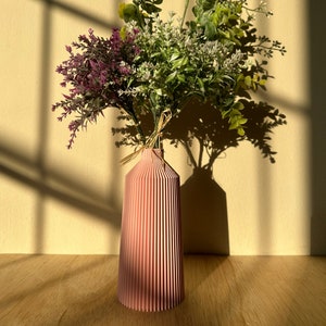 Rhodanthe - Modern Decor Vase in Rose, Unique gift, Vase for dried flowers, Interior Design Object, Home Improvement, Elegant Home Decor
