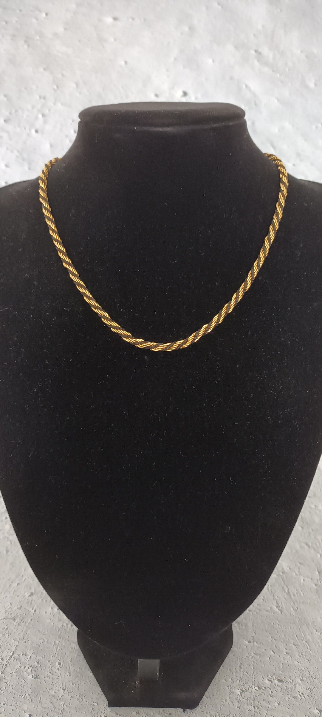 Trifari 1970s Choker Twist Necklace With Gift Bag. Birthday