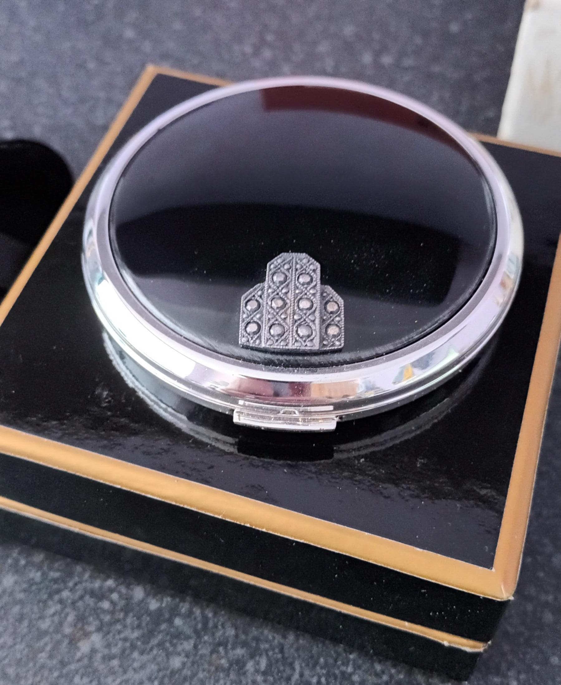 英国 Stratton（ストラットン）社製 クイーンタイプ パウダーコンパクト Original Box Stratton Compact - Etsy