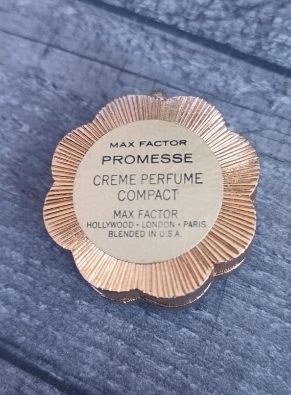 Vintage Max Factor Daisy Solid Perfume Compact: G… - image 2