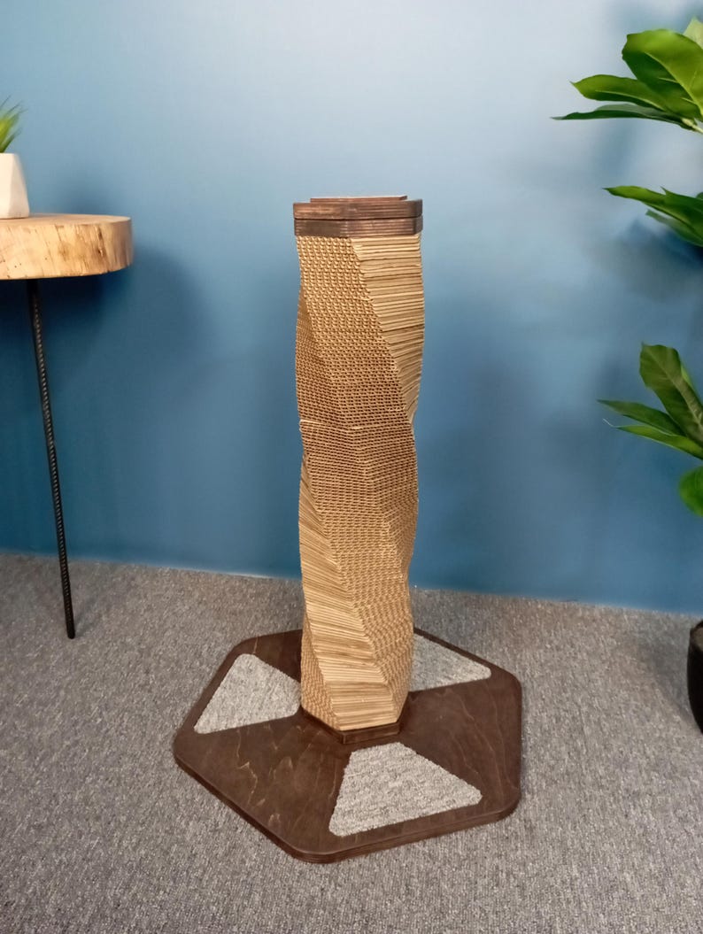 eco cardboard scratcher