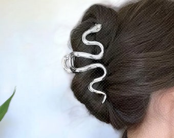 Chic Serpent-Style Hair Clasp | Trendy Metallic Hairpin | Elegant Gold & Silver Hair Accessory Summer Fashion Jewelry | Versatile Shark Clip