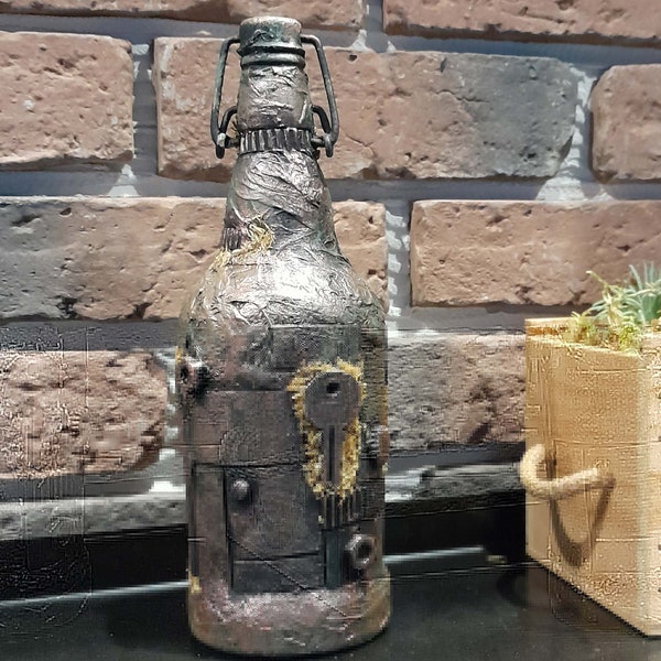 Upcycling Steampunk bottle