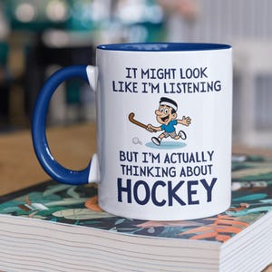 Tazza da hockey divertente, regalo per hockey su prato, regalo per giocatore di hockey, regalo per papà, regalo per tifoso di hockey, festa del papà, regalo per fidanzato, regalo di compleanno Ceramic Blue