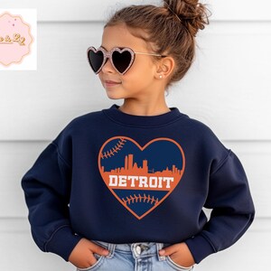 Heart Detroit Tigers CrewNeck, Detroit,Unisex Sizing, Sweater, Detroit Grit, Children’s Tops, youth baseball, Girls tigers Tee, Toddler, mlb
