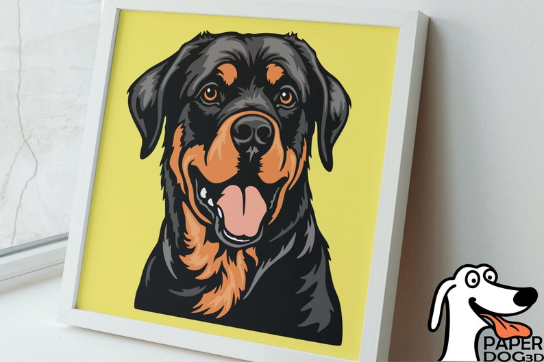 Puede incluir: Una ilustraci&oacute;n de primer plano de un perro Rottweiler sobre un fondo amarillo. El perro tiene el pelo negro con marcas marrones y mira directamente al espectador con la boca abierta y la lengua fuera.