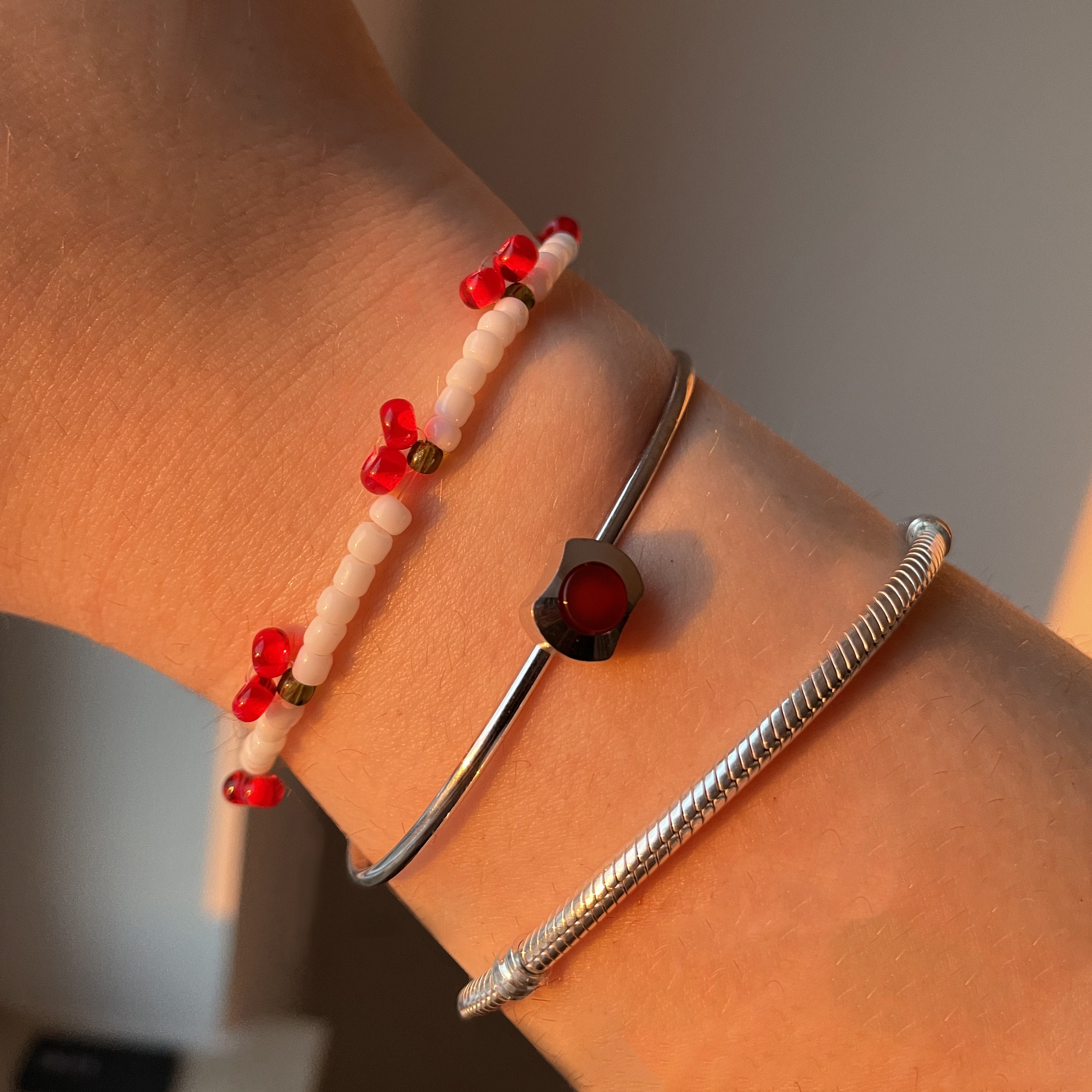 ブレスレット ADERERROR Destroyed small pin bracelet 5FT730 ADERERROR】Destroyed small pin bracelet 5FT730☆韓国発