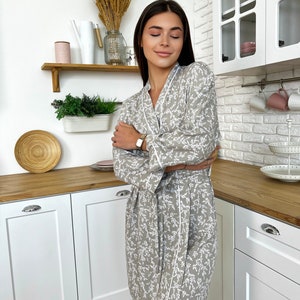Long Soft Lightweight Silky Abstract Robe For Women, Luxury Japanese Floral Women Kimono, Viscose Robe, Bridal Bridesmaid Robe, Women&#39;s Robe