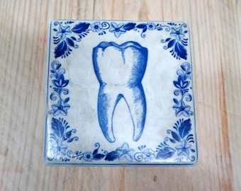 Zahn Delft blau