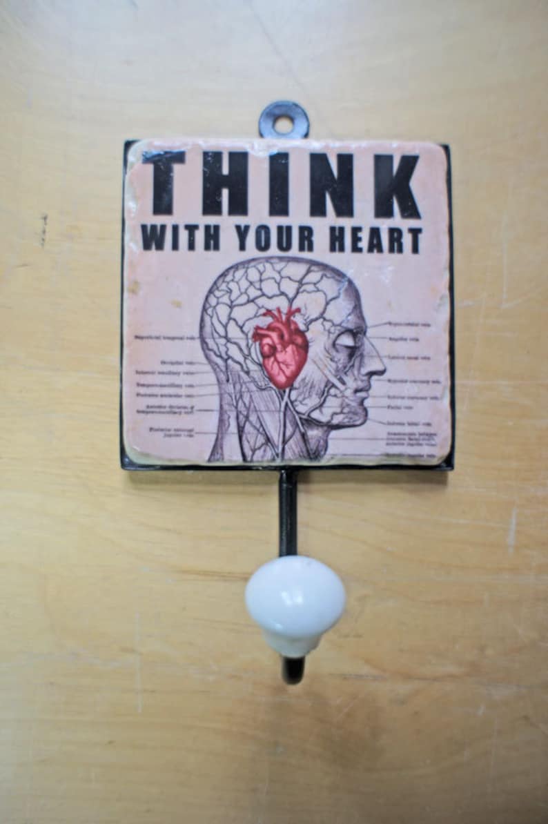 Warderobe Hook think with your heart Bild 1