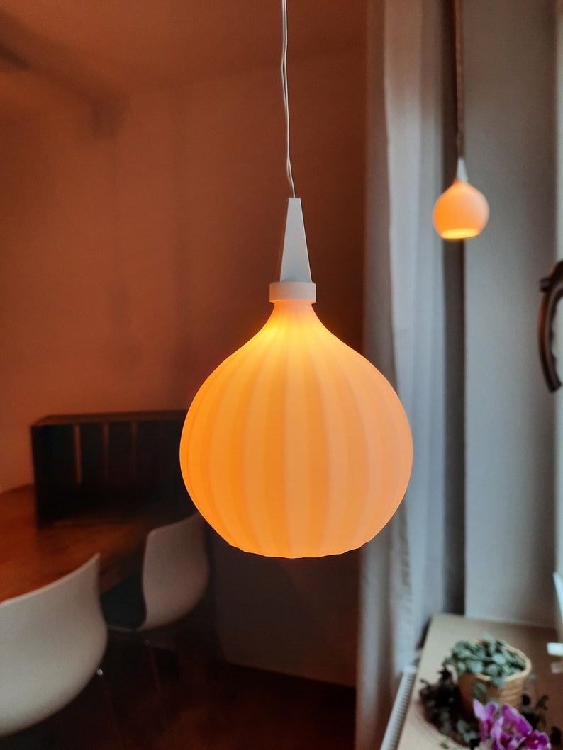 Lampshade suitable for small well-known poinsettias sea urchin