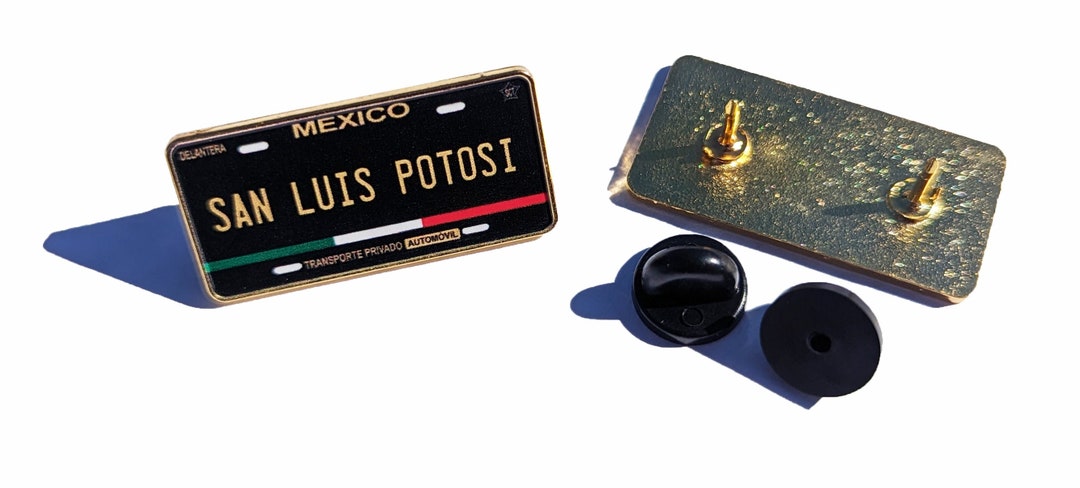 Pin San Luis Potosi Car Plate Pin for Caps and Clothing Enamel Badge ...