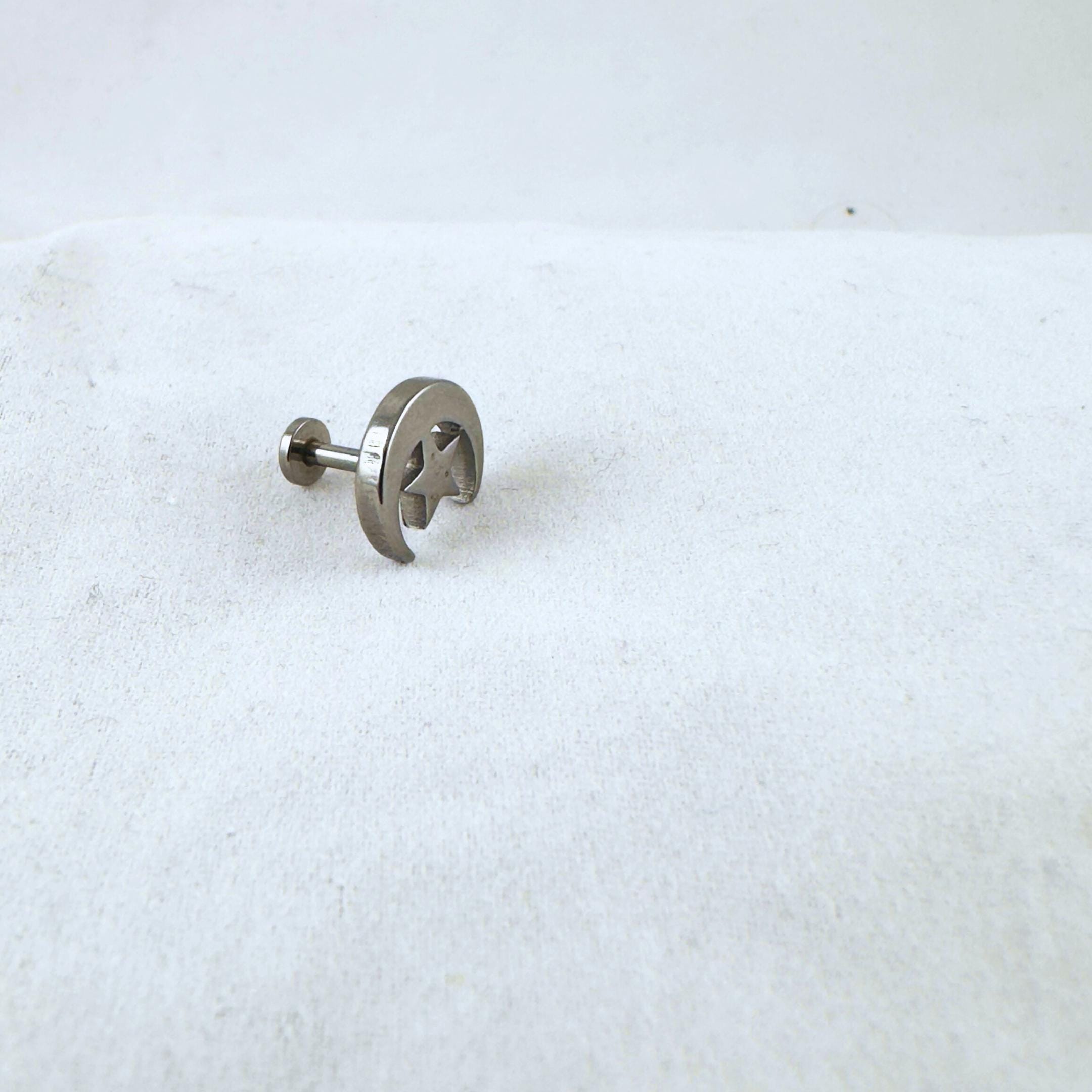 Orecchini A Cartilagine Luna E Stella, Retro Piatto 20G In Acciaio Inox 316L, Per Helix Tragus Piercing